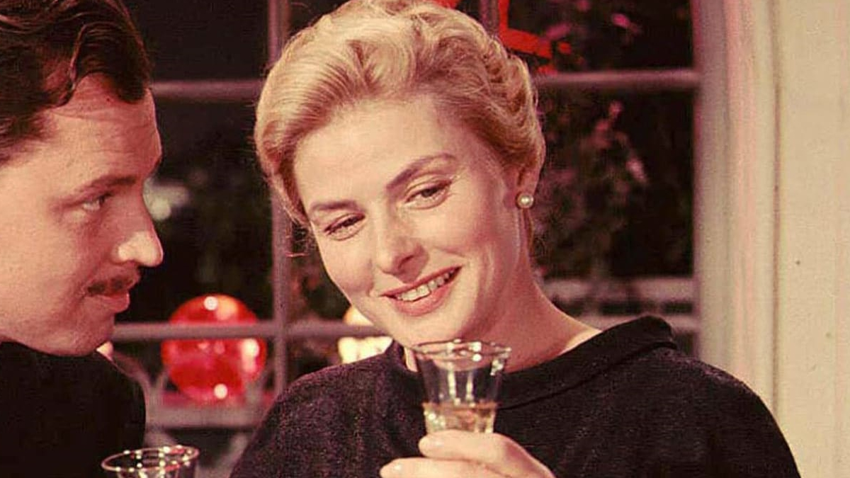 Ingrid Bergmanová popíjí víno ve filmu Anastasia