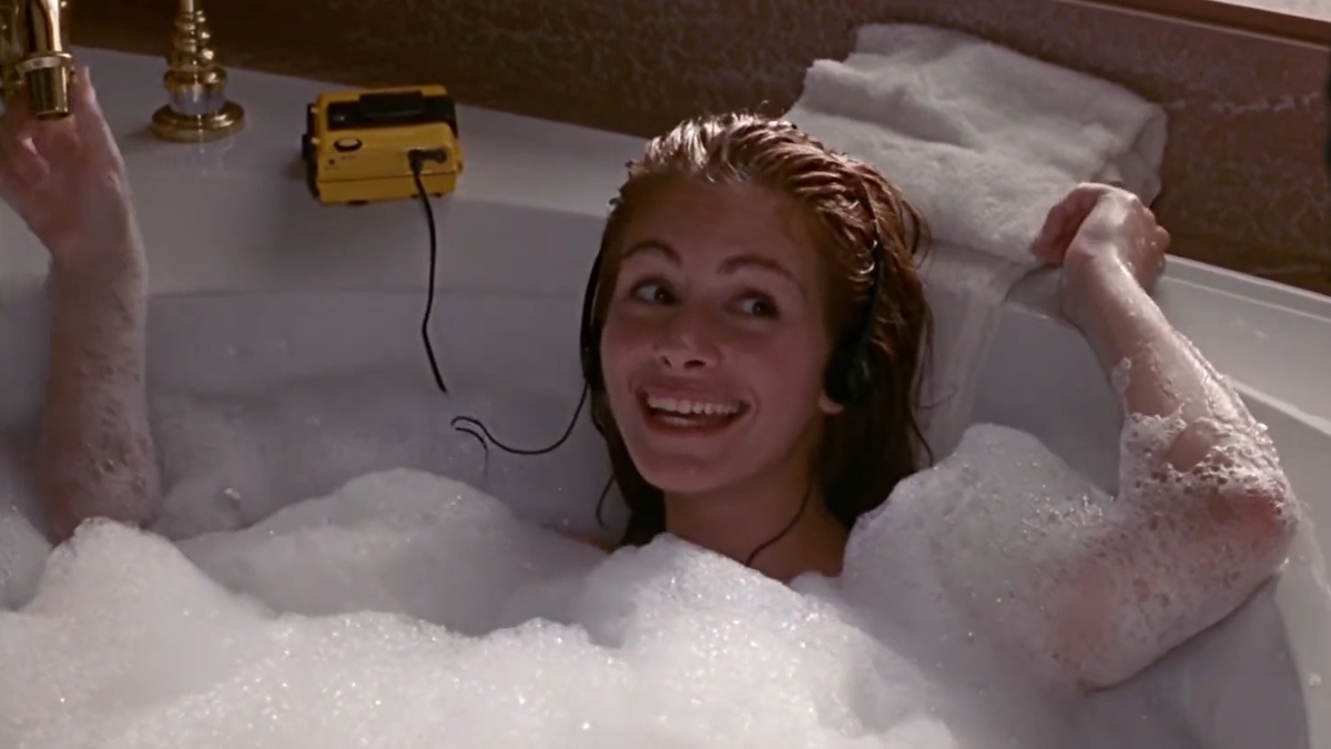 Джулия Робертс блистает в ванне в фильме "Красотка".