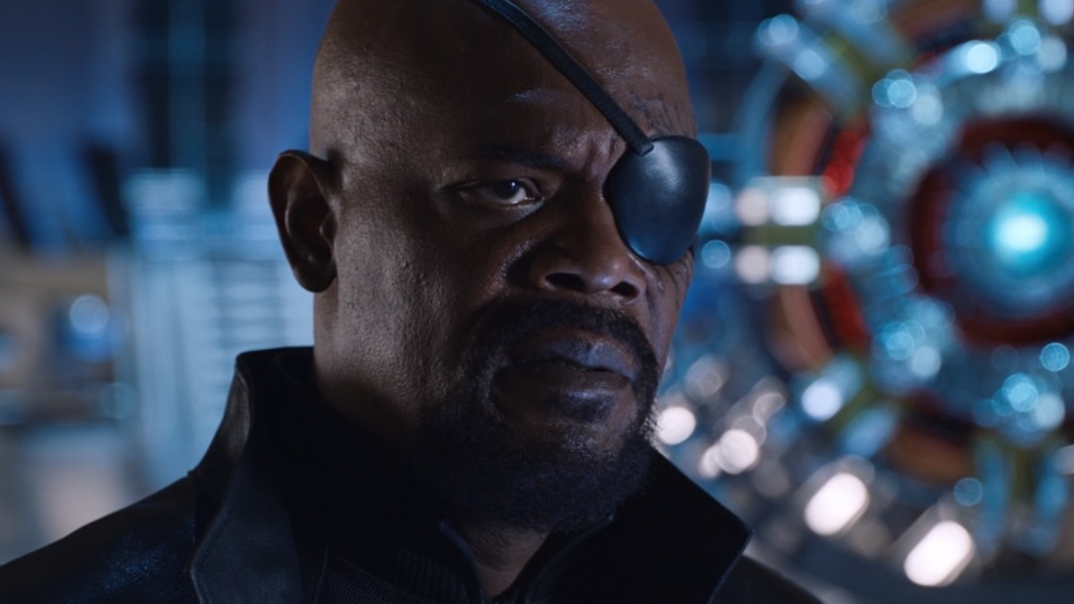 Samuel L. Jackson encara Nick Fury em Os Vingadores da Marvel