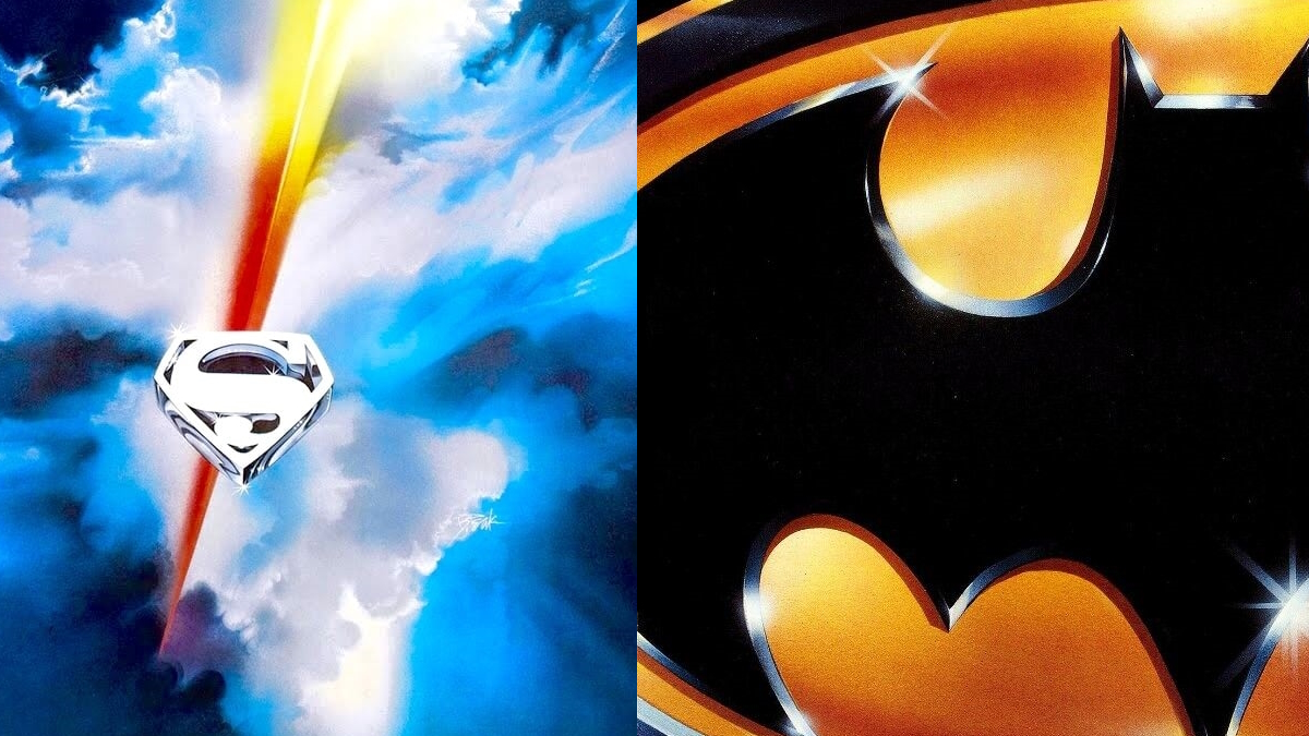 ملصقات الأفلام لكل من باتمان وسوبرمان