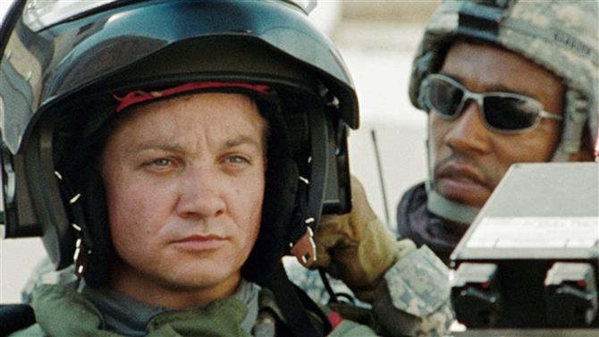 Jeremy Renner ja Anthony Mackie elokuvassa The Hurt Locker
