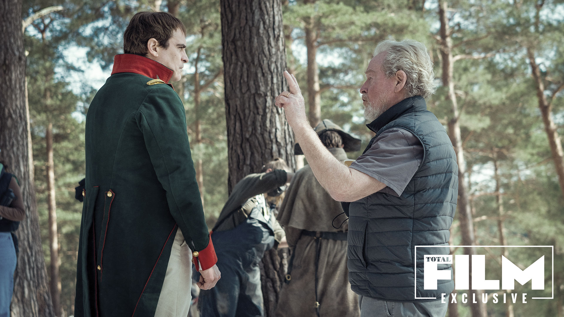 Ridley Scott och Joaquin Phoenix på inspelningen av Napoleon.
