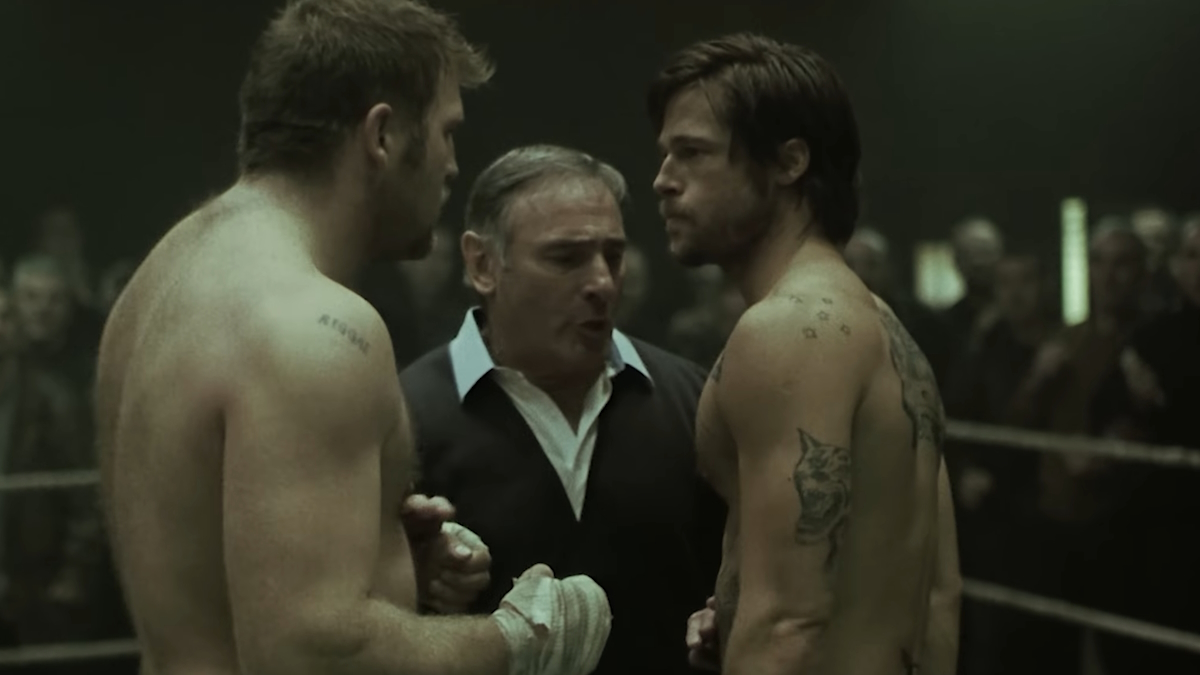 Brad Pitt szembeszáll egy ellenséges bokszolóval a Snatch című filmben