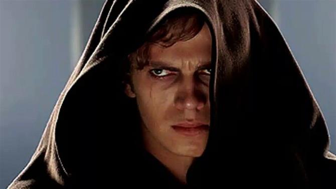 El creador de masas de medianoche, Mike Flanagan, quiere dirigir una película de Star Wars centrada en Sith El creador de masas de medianoche, Mike Flanagan, quiere dirigir una película de Star Wars centrada en Sith