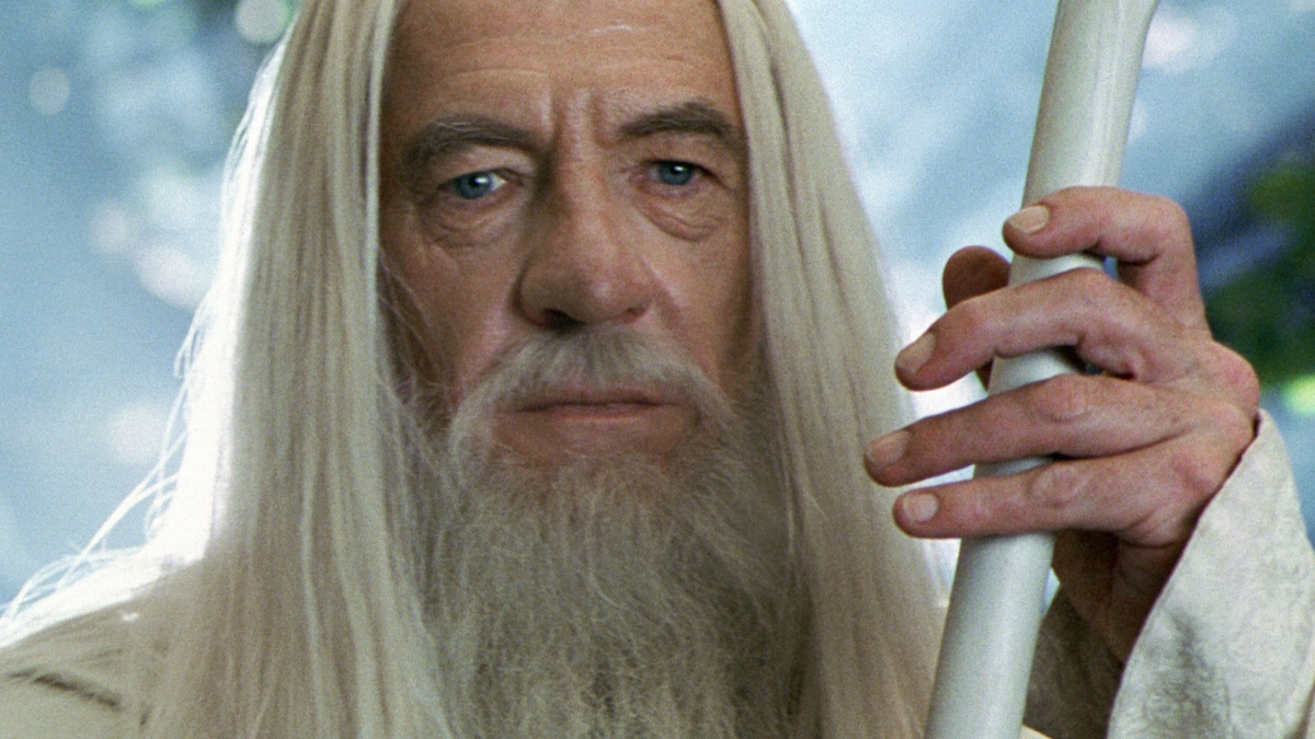Sir Ian McKellan Gandalf Valkoisena elokuvassa Taru sormusten herrasta: Kaksi tornia.
