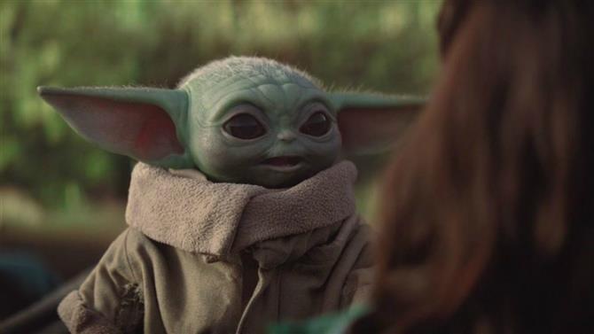 Baby Yoda im Mandalorianer