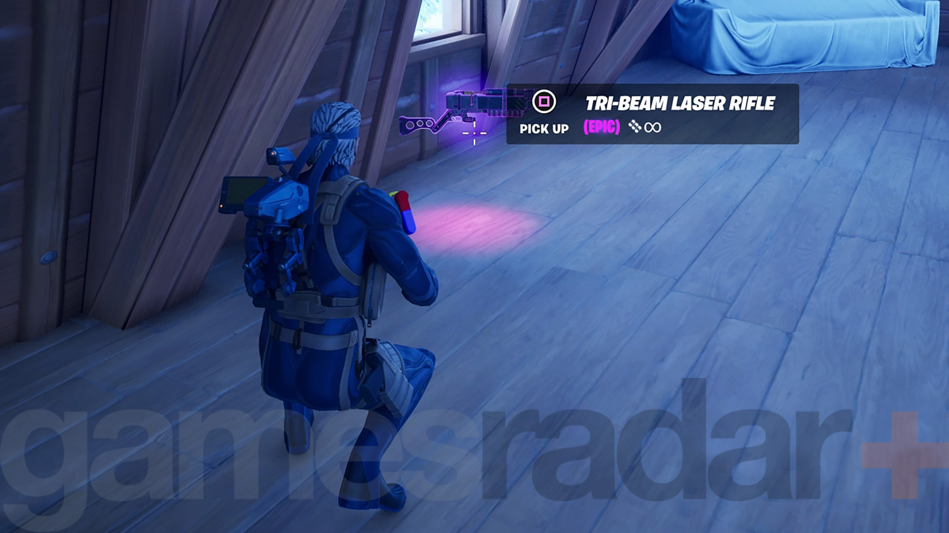 Nalezení laserové pušky Tri-Beam ve hře Fortnite jako kořisti v patře