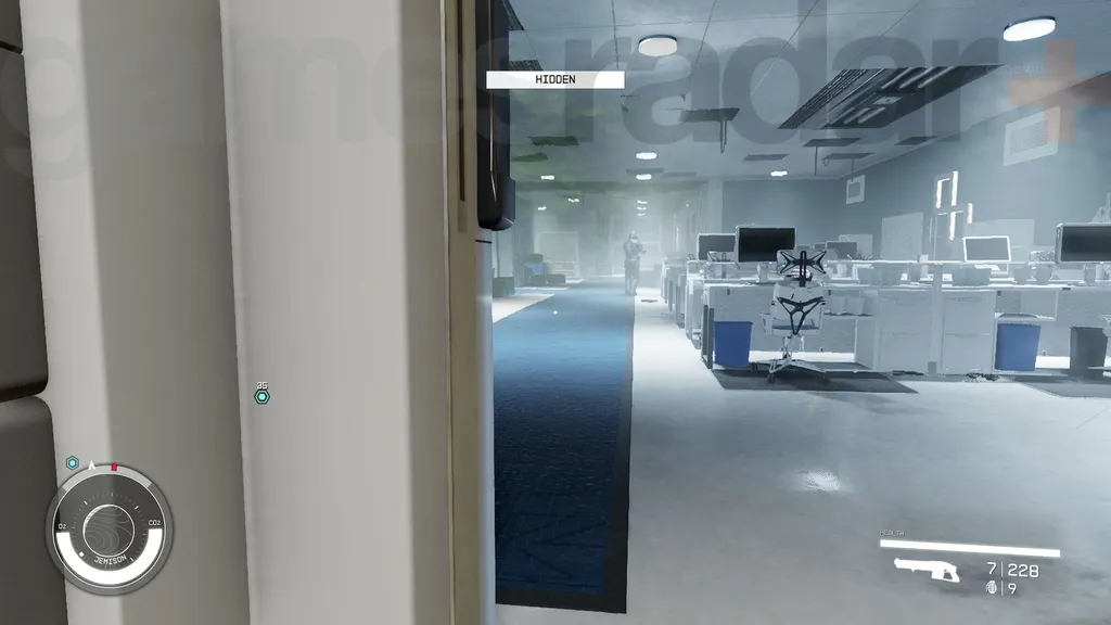 Sniker seg ut av toalettene under Starfield-sabotasjeoppdraget