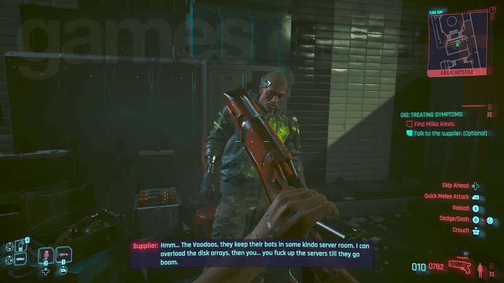 Cyberpunk 2077 Phantom Liberty Treating Symptoms snakker med Barghest-soldatleverandøren
