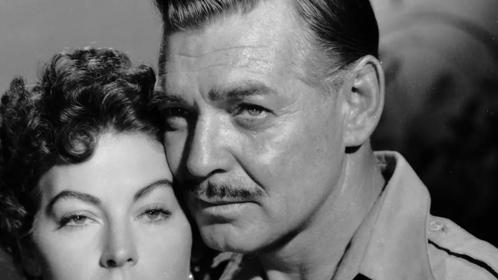 Clark Gable a Mogambo című filmben a szeretőjét öleli.