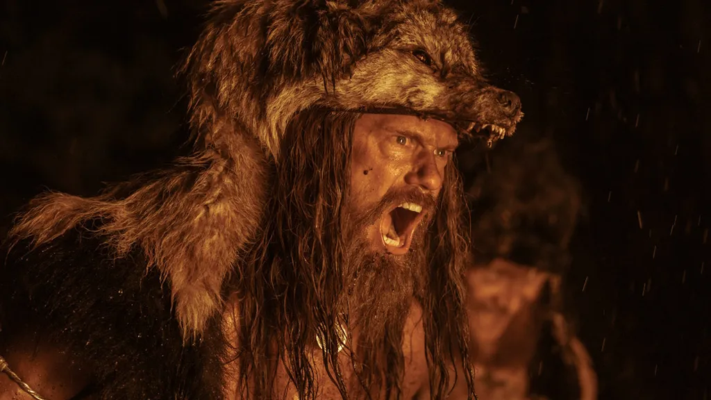 Amleth berserker dühbe gurul Az északi ember című filmben.