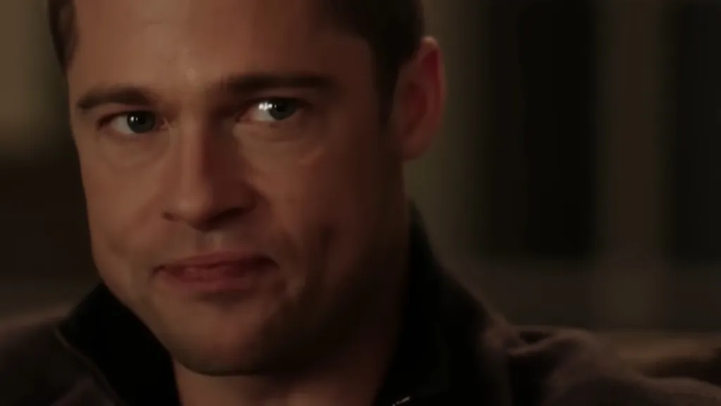 Brad Pitt, Bay ve Bayan Smith filminde bir ağız dolusu şüpheli biftekle