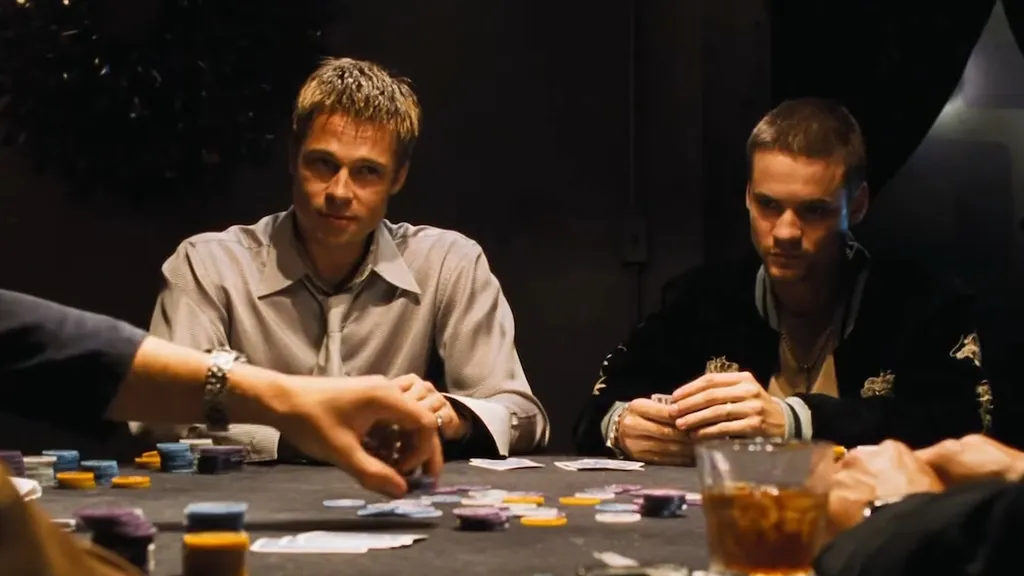 Brad Pitt, Ocean&rsquo;s Eleven&rsquo;da TV ünlüleriyle bir poker oyununu yönetiyor