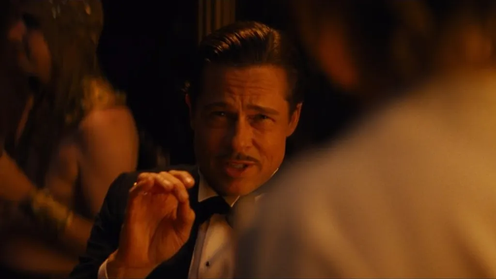 Brad Pitt Babylon&rsquo;da içki siparişi verdi